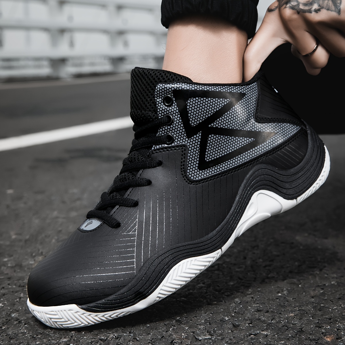 autumn and winter new fashion basketball shoes mens sports casual shoes driving shoes mens training shoes with mens shoes details 3